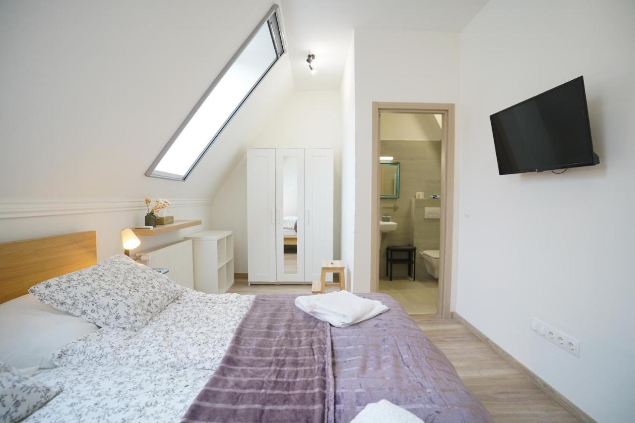 Koffer Apartman Eger Eksteriør bilde